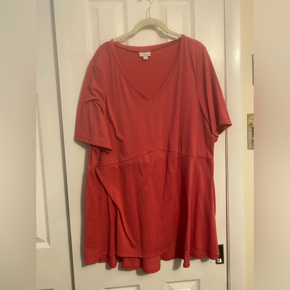 Lularoe Jana top 2x pink